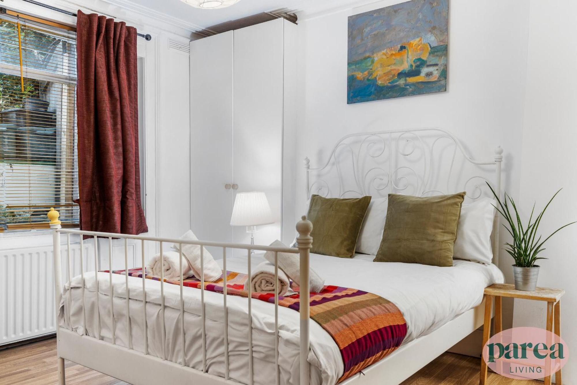 Parea Living - Cosy 1-bed Artistic Flat At Newington Apartamento *