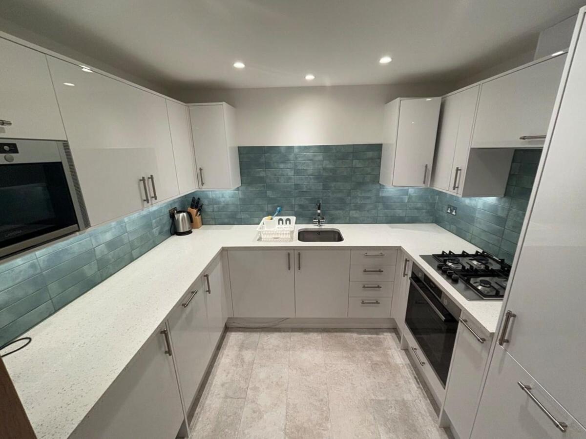 Large Luxurious Private Terrace - For 6 Londres