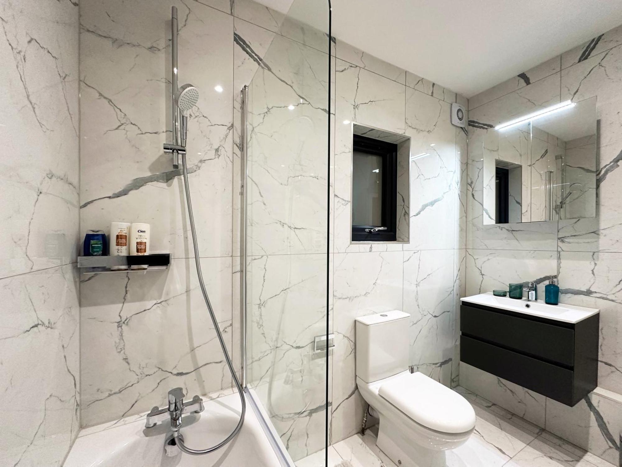 Nancy's Place In Notting Hill - 2 Double Beds, Ideal For Families Londres