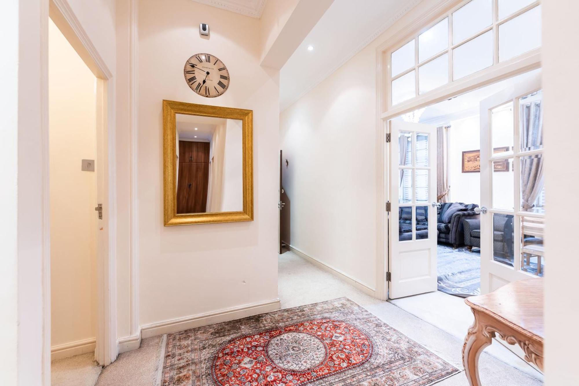 Luxury 4 Bedroom Flat In Sussex Gardens Apartamento