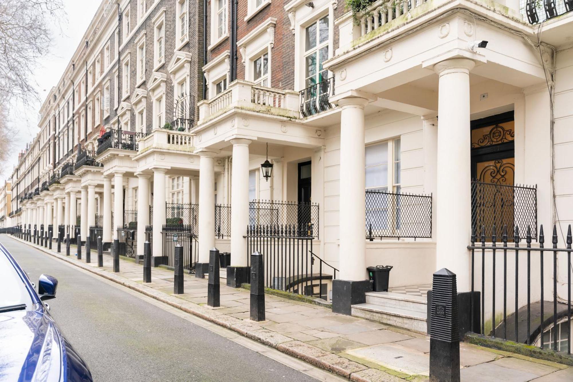 Luxury 4 Bedroom Flat In Sussex Gardens * Londres