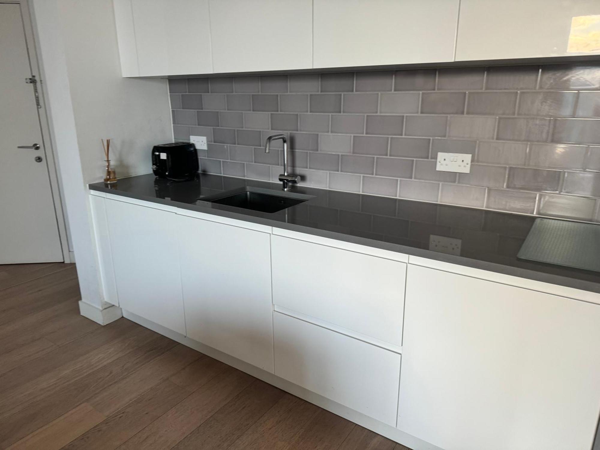 Docklands Stunning 2 Bed Apartamento Londres