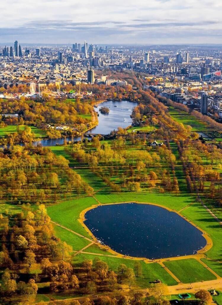 1-bed Apartment, Close To Kensington Olympia With Free Wi-fi & Netflix Londen