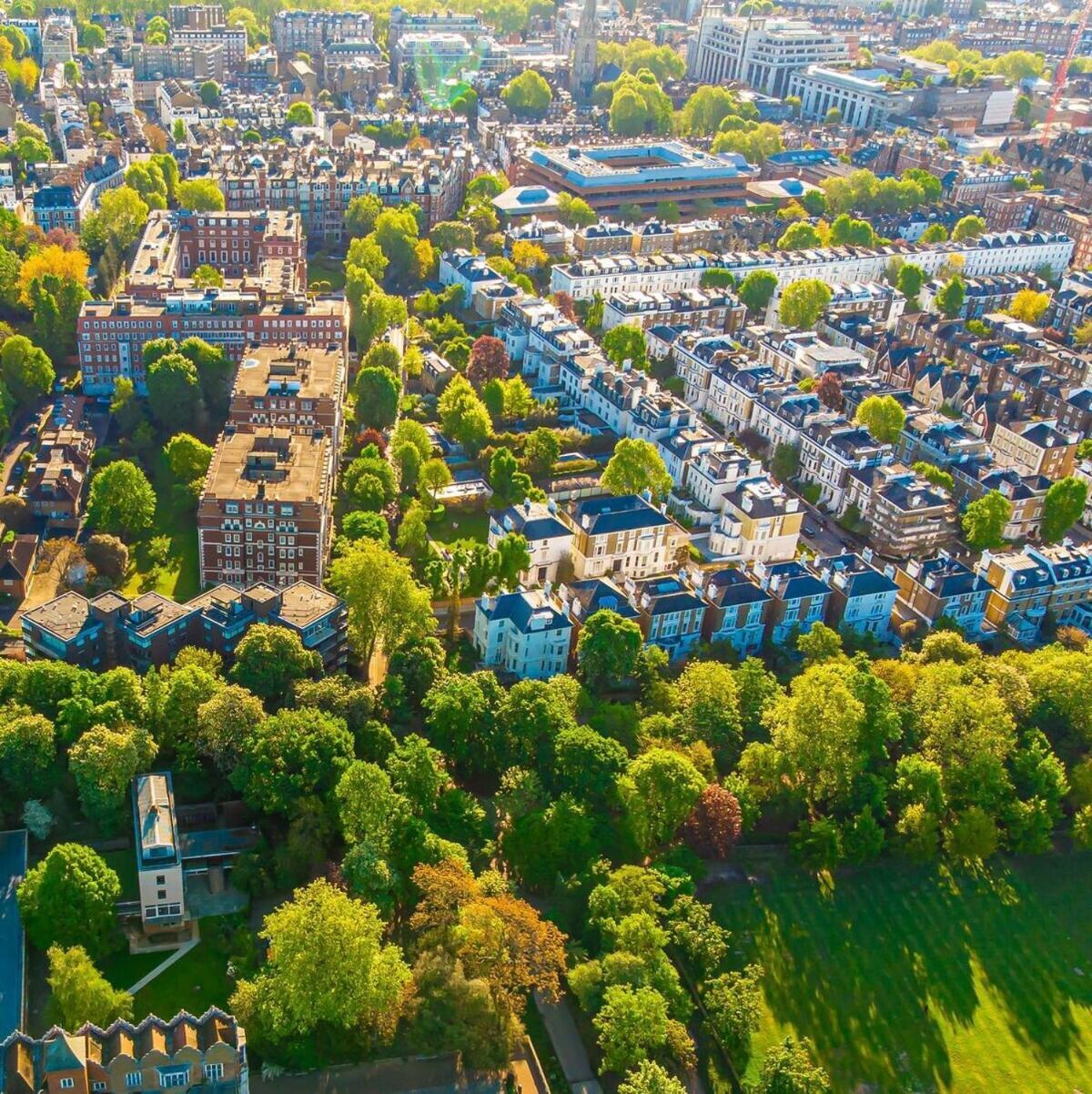 1-bed Apartment, Close To Kensington Olympia With Free Wi-fi & Netflix Londen