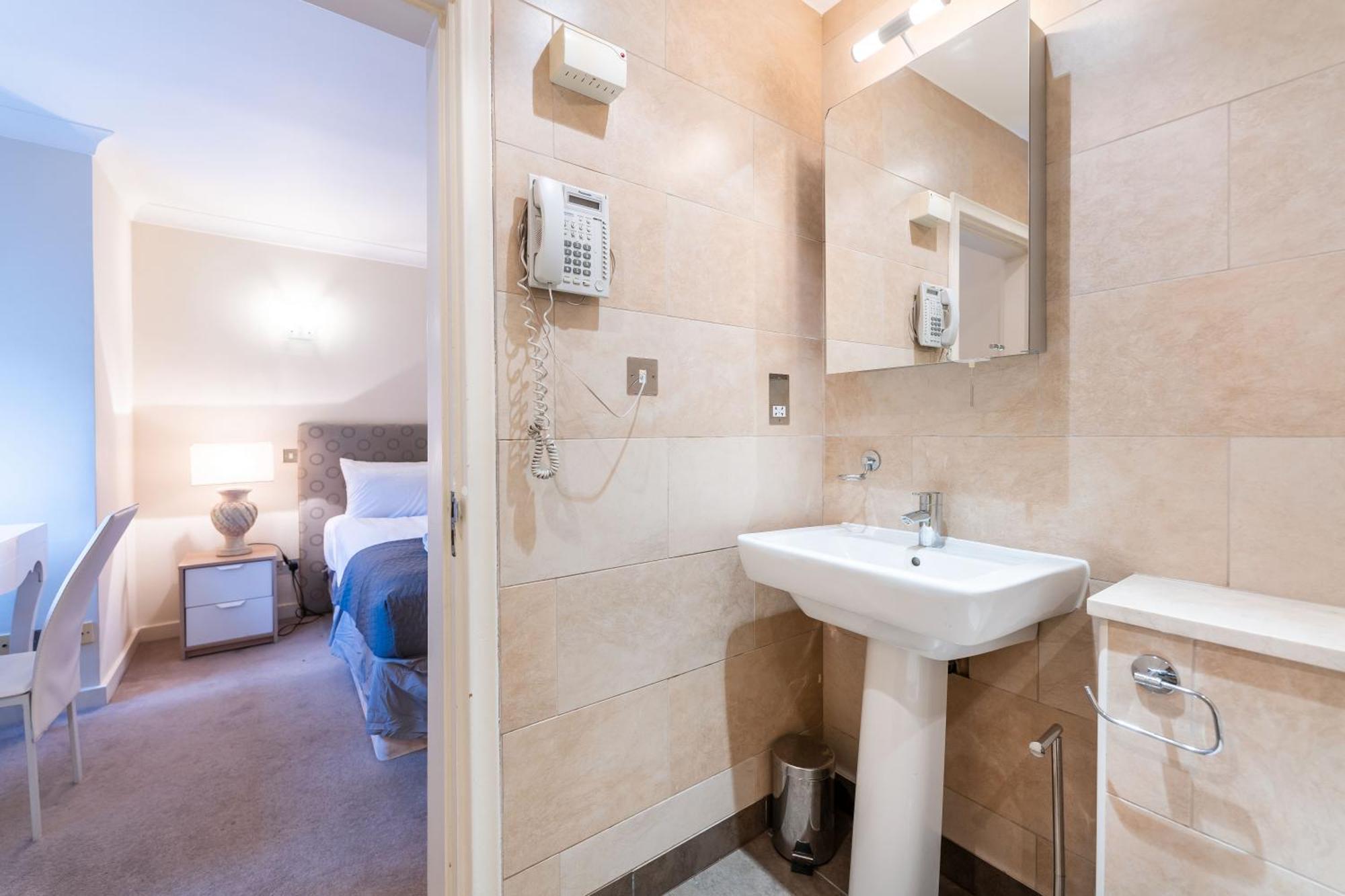 Appartement Luxury 6 Bedroom House In Southwick Street *