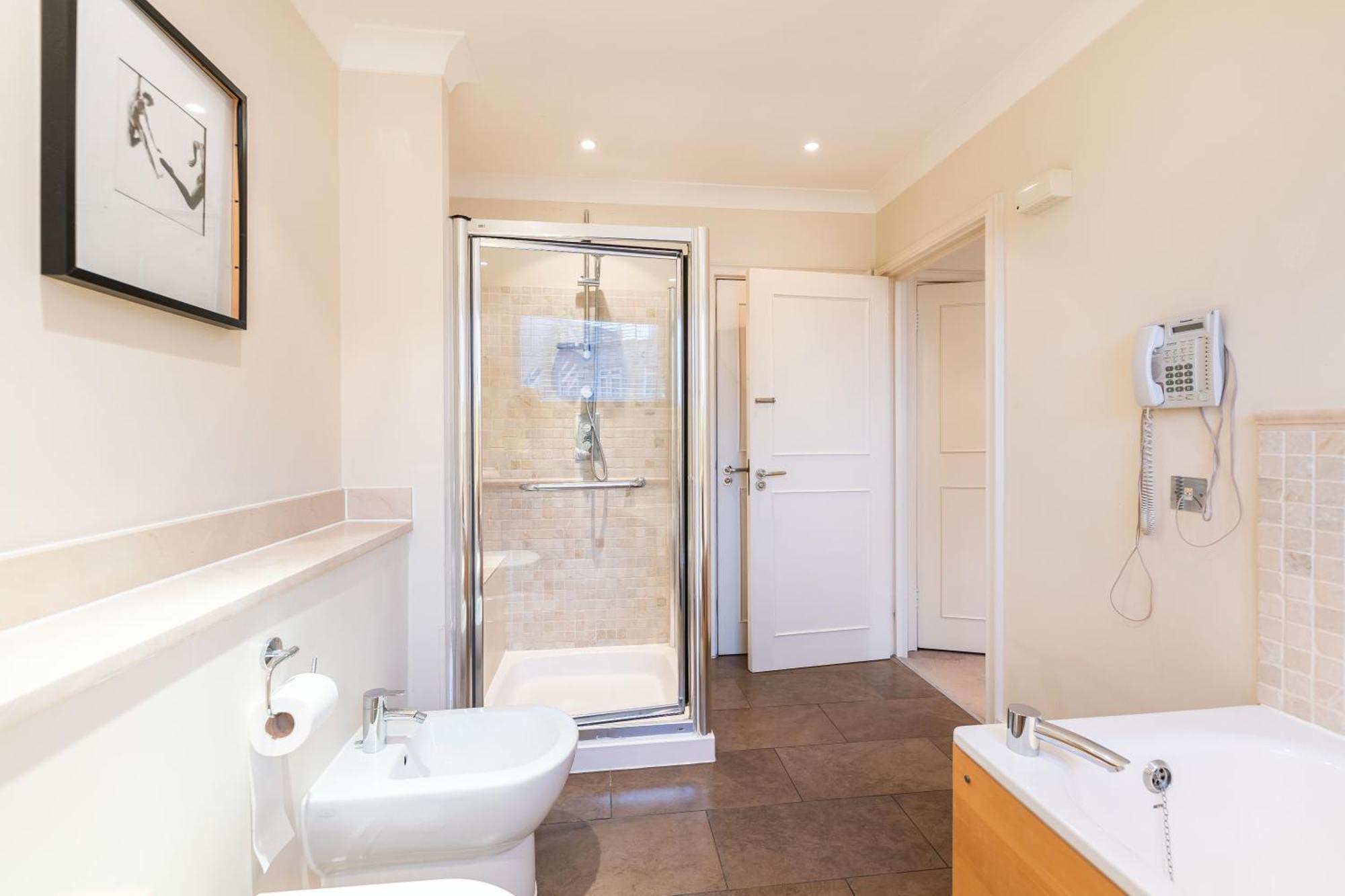Luxury 6 Bedroom House In Southwick Street Apartamento Londres