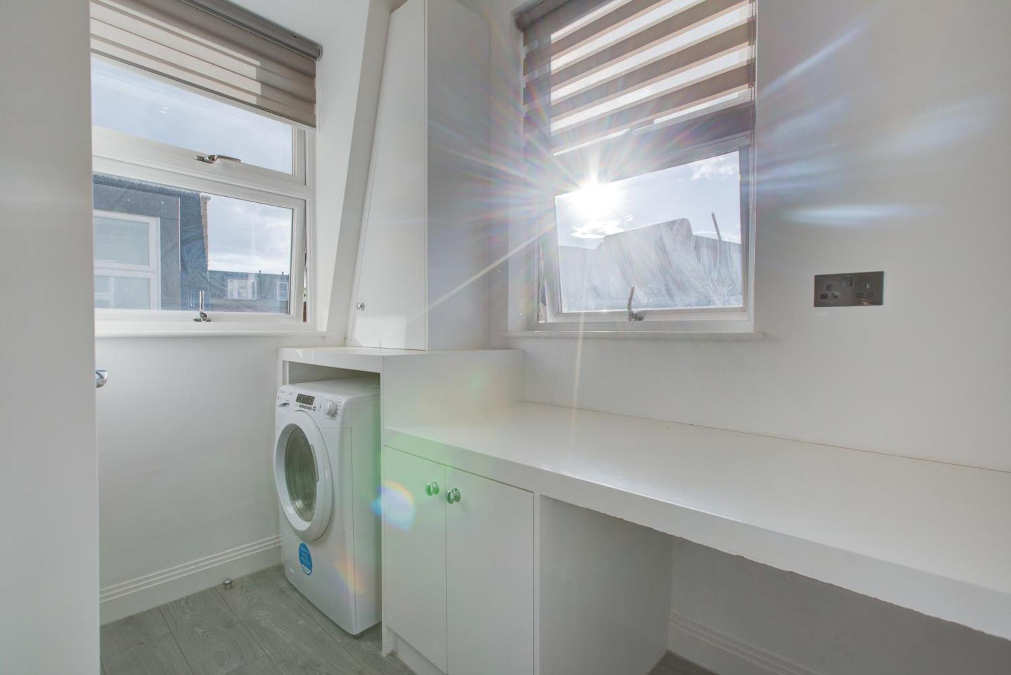 Hybrid Resi - London, Fulham Near Chelsea And Putney * Londres