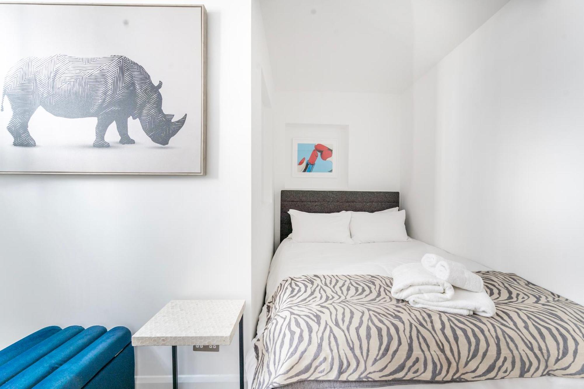 Сasa de vacaciones Townhouse Moments From Hyde Park & Notting Hill - Free Luggage Storage Nearby And In Unit Washing Machine & Dryer