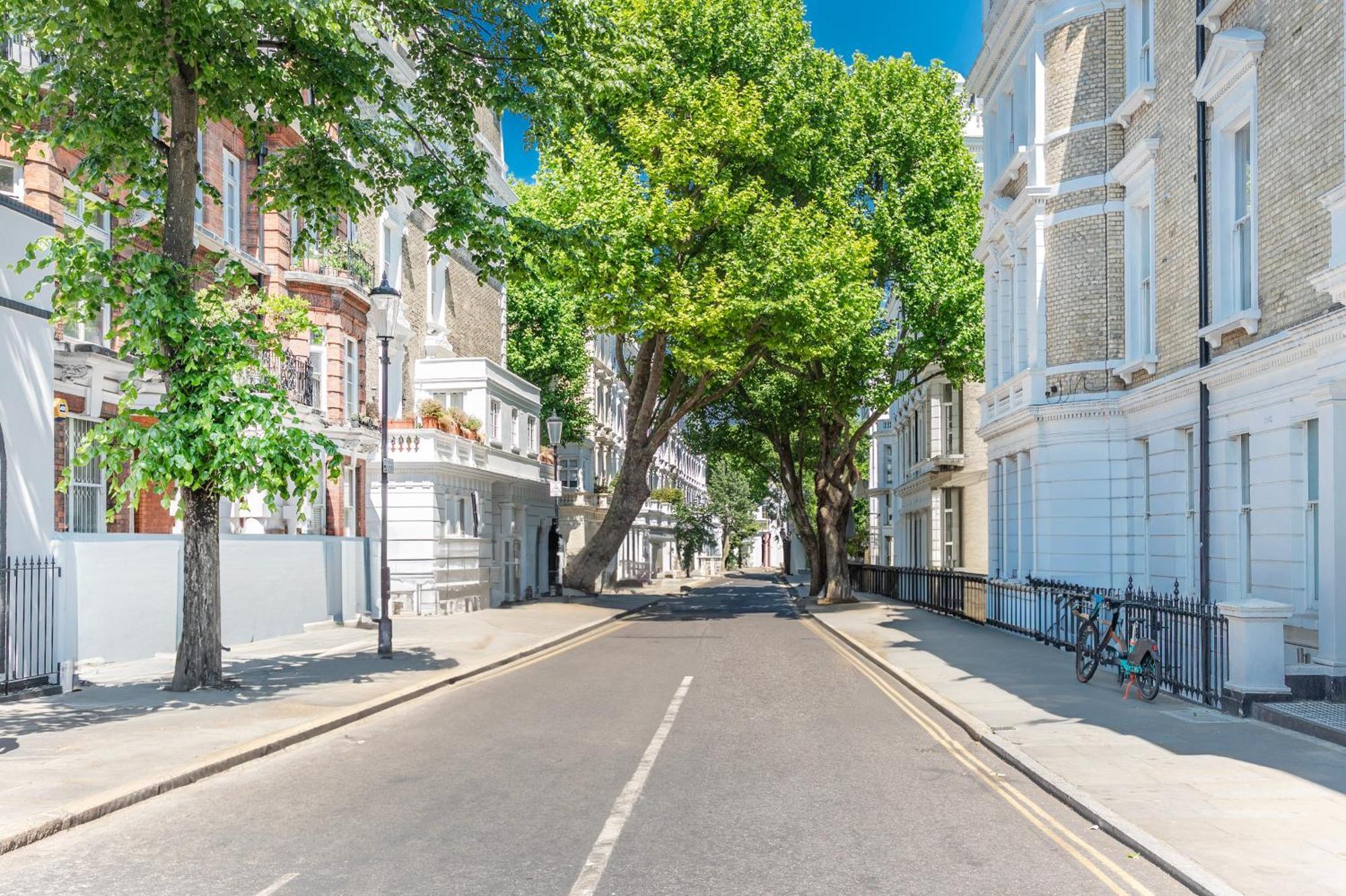 Townhouse Moments From Hyde Park & Notting Hill - Free Luggage Storage Nearby And In Unit Washing Machine & Dryer Сasa de vacaciones Londres