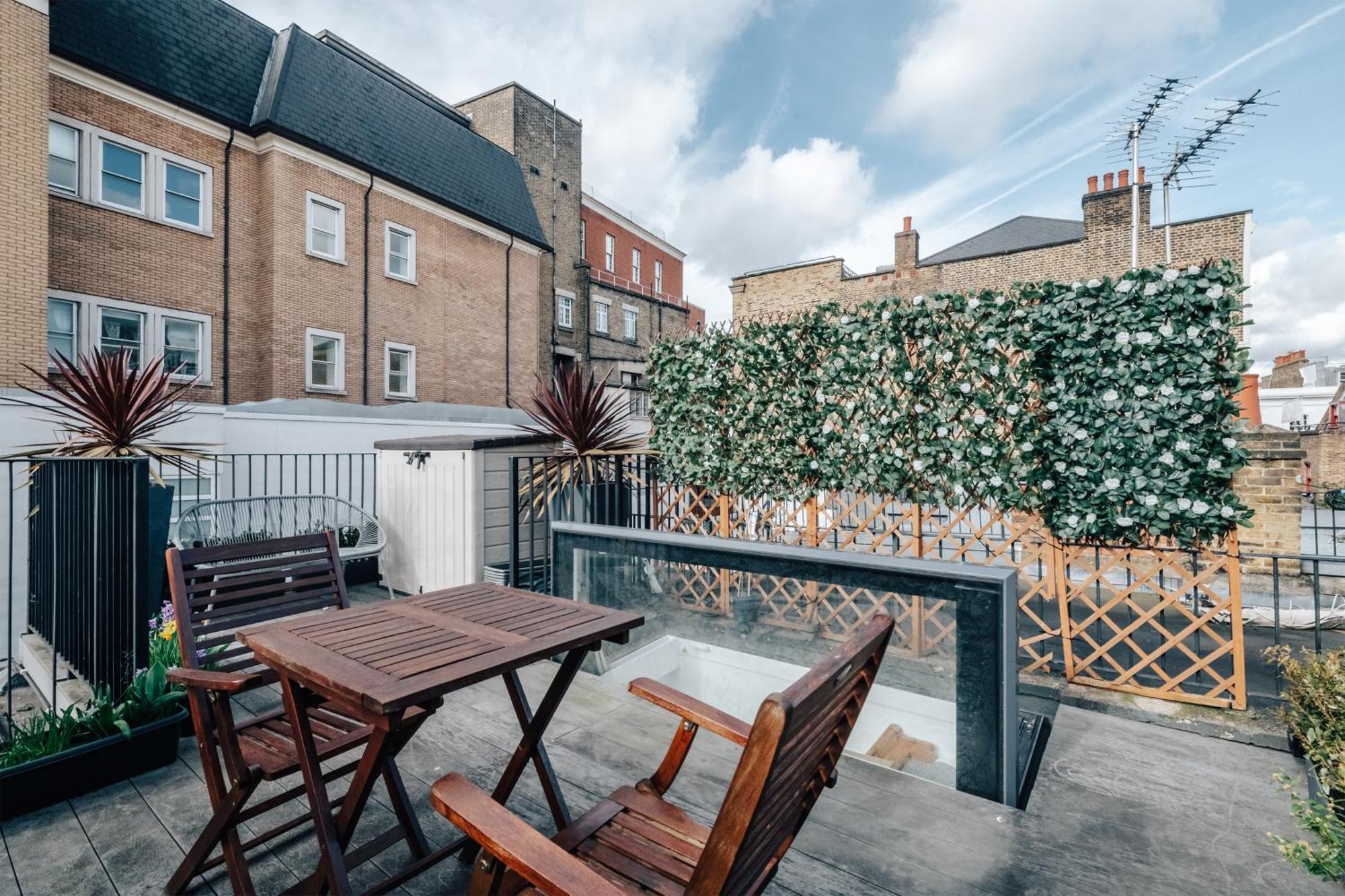 Exceptional Whole House Chelsea With Roof Terrace * Londen