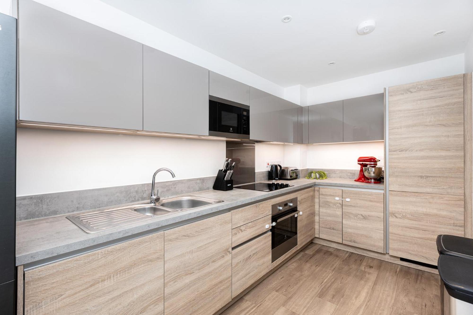 Appartement Modern 2br Wpatio & Free Parking, Canning Town Londres