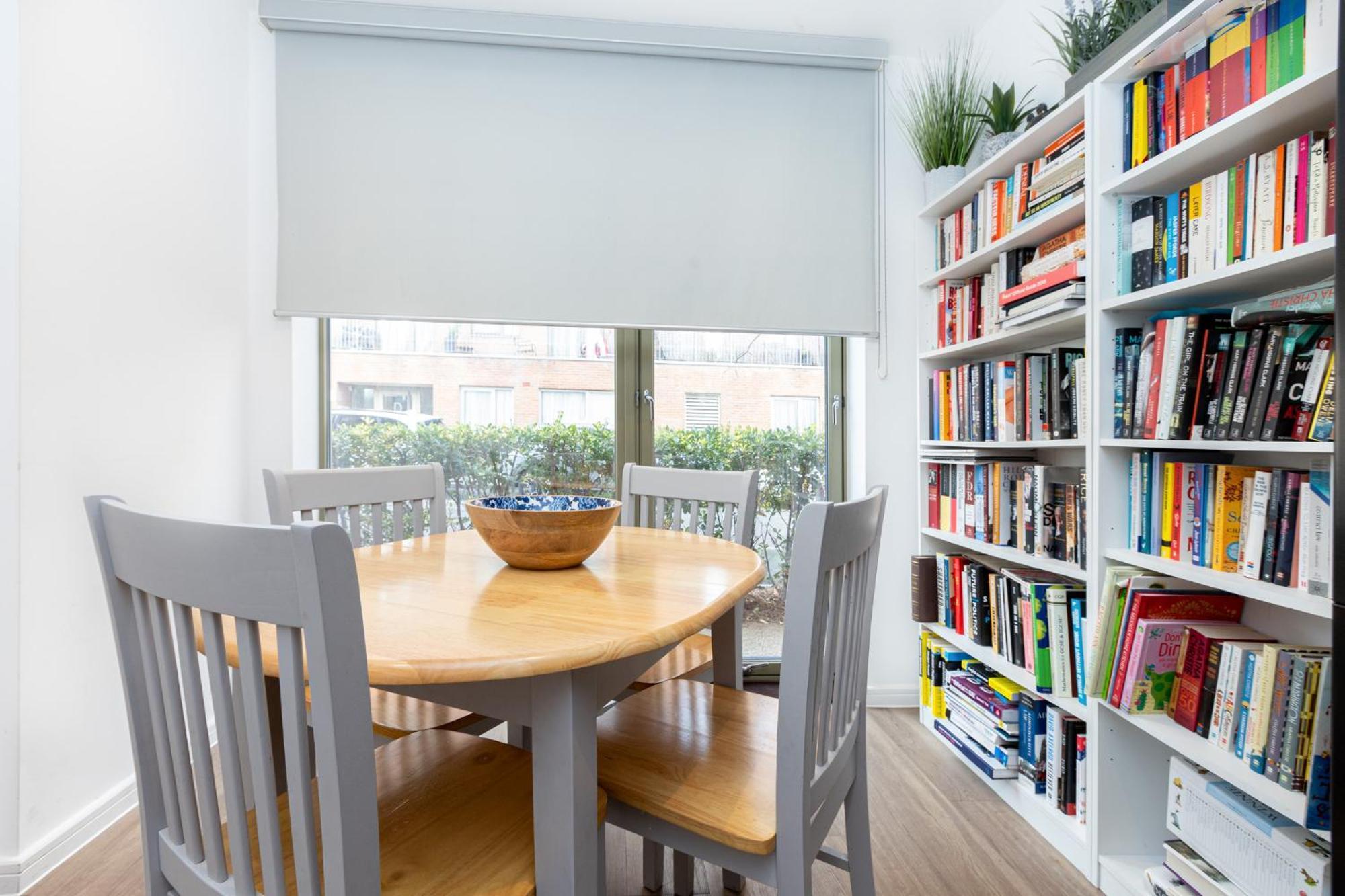 Appartement Modern 2br Wpatio & Free Parking, Canning Town Londres