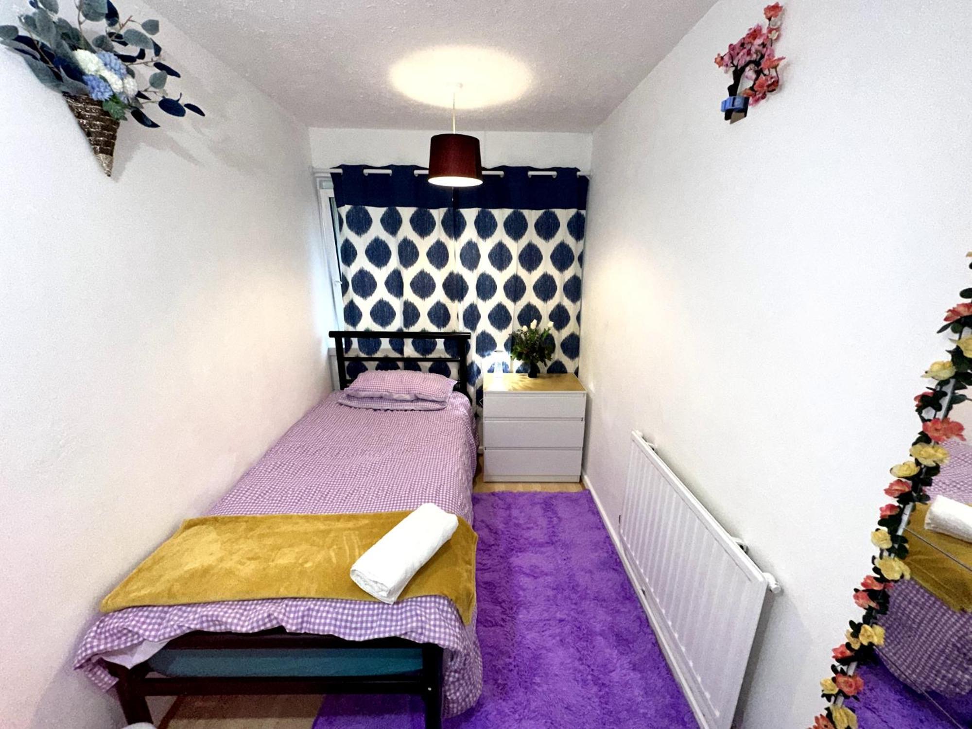 Excellent Double In Cheap Rate Around *