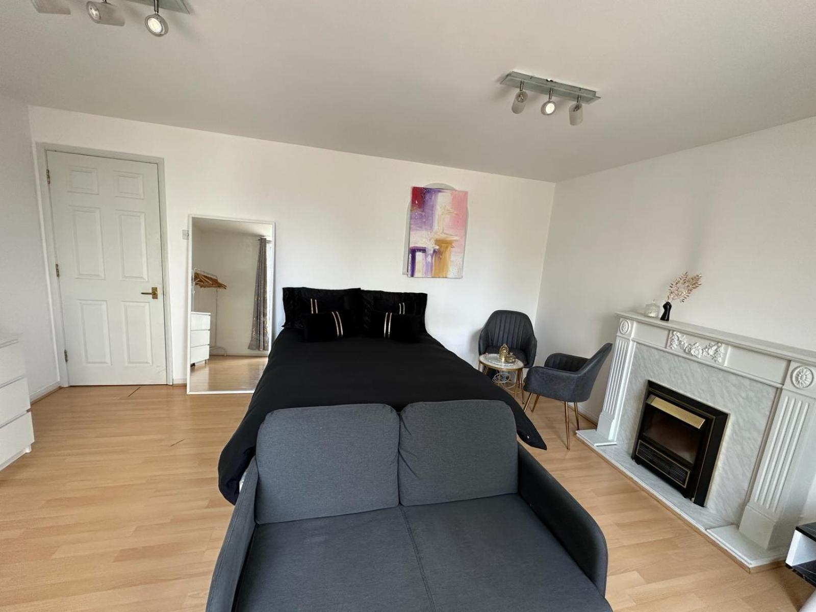 Guest house Luxury Near Eye Zone 1 *