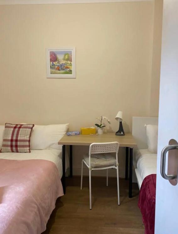 Lovely Private In Camden, Hospedagem domiciliar