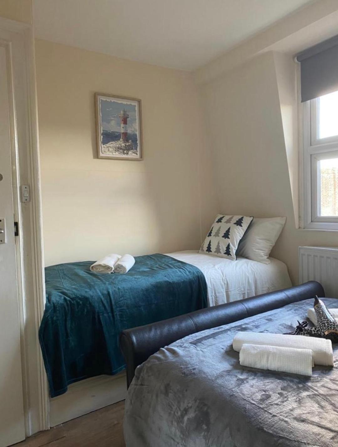 Lovely Private In Camden, Quarto em Acomodações Particulares