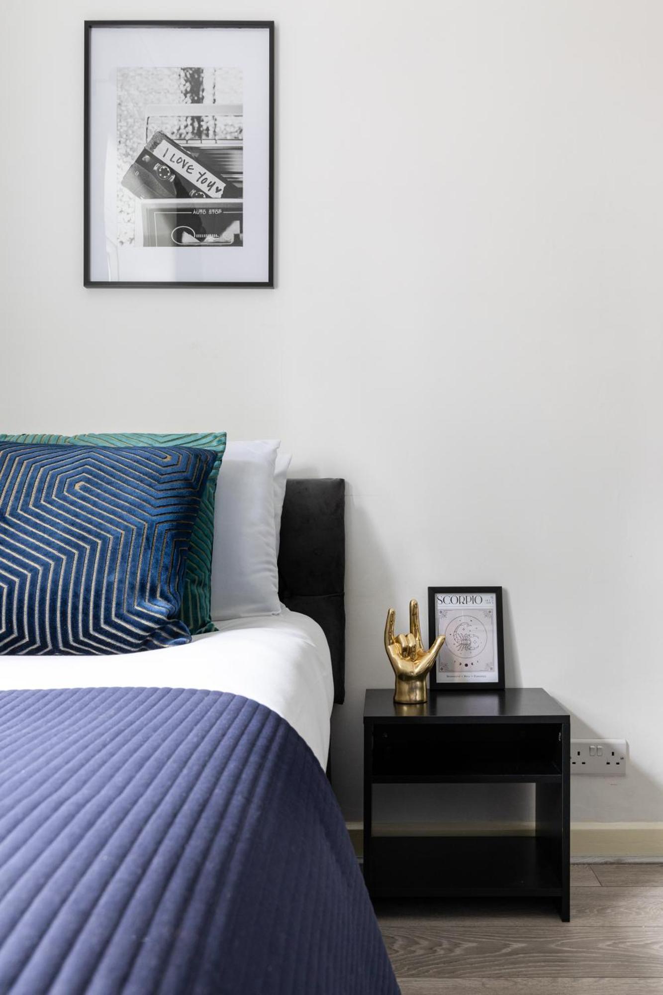 Stylish & Spacious 3bed In Putney *