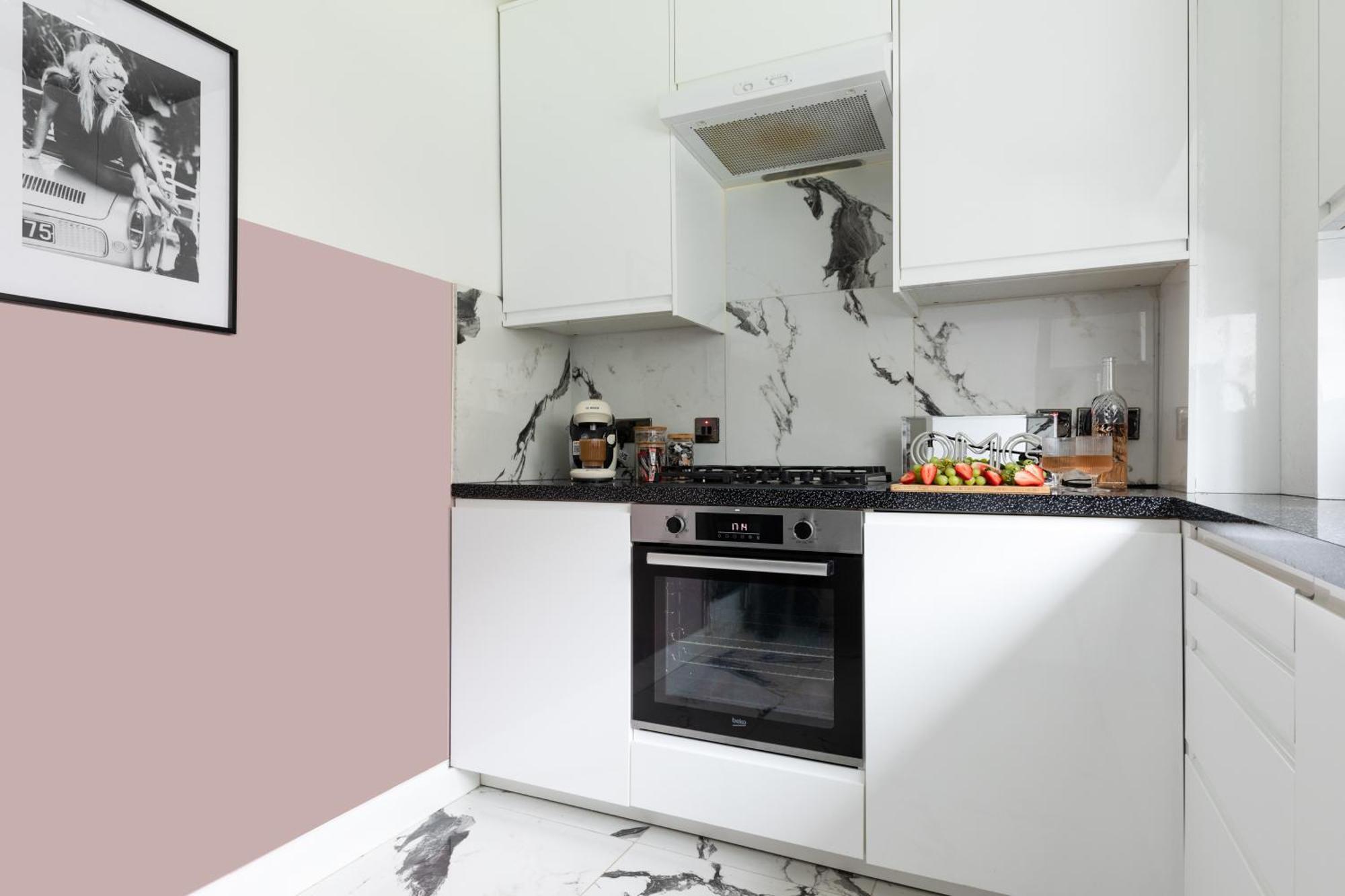 Stylish & Spacious 3bed In Putney *