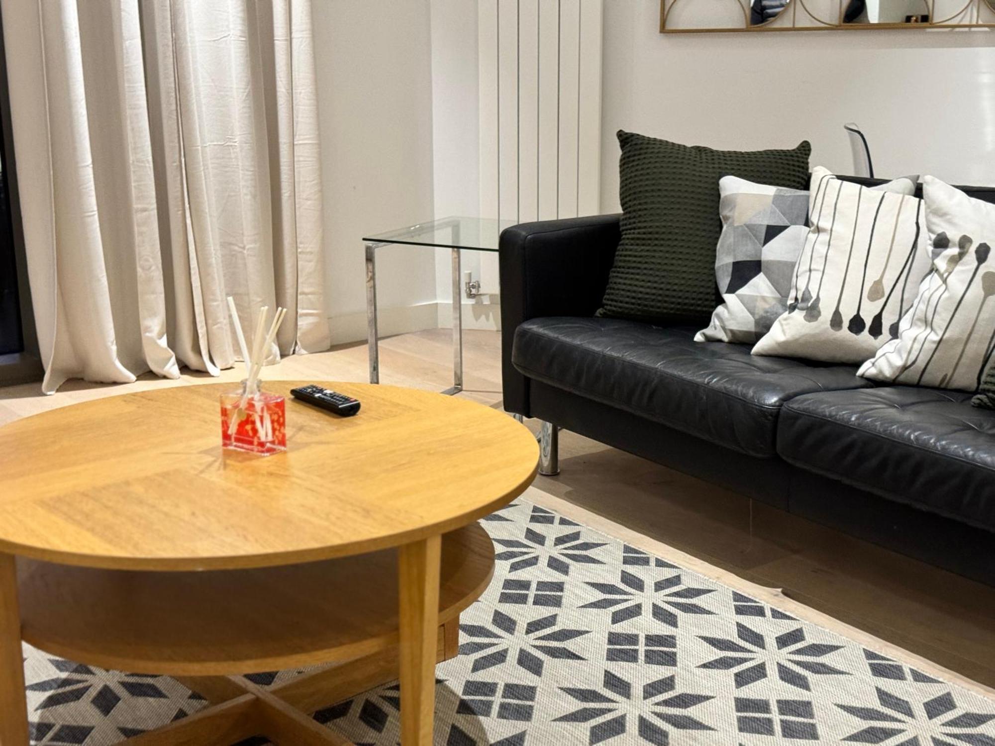 Docklands Stunning 2 Bed