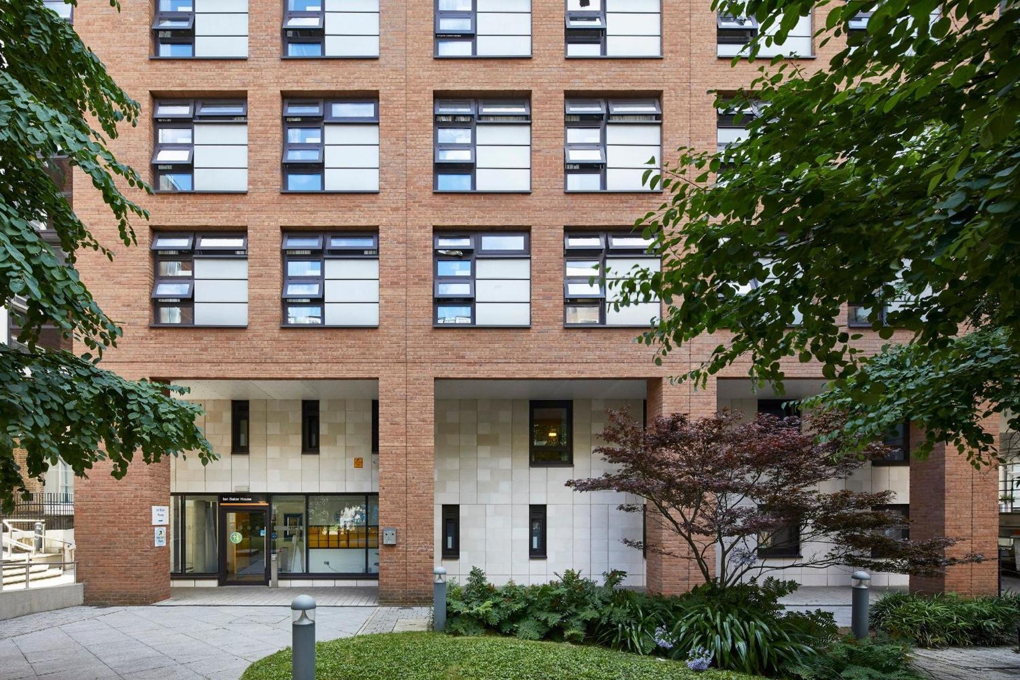 Ian Baker House Apartment