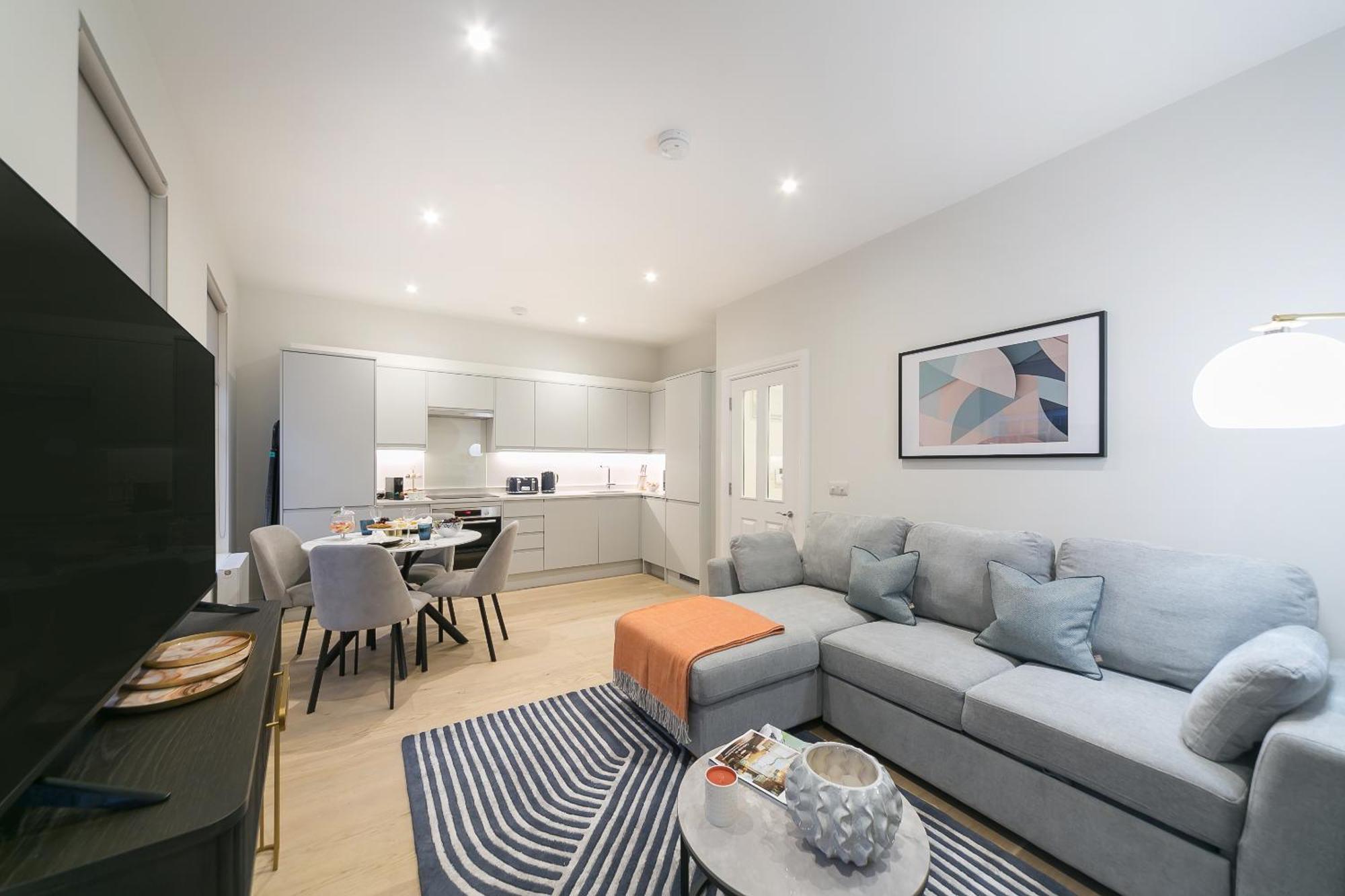 Urban Chic - Acre Apartment London