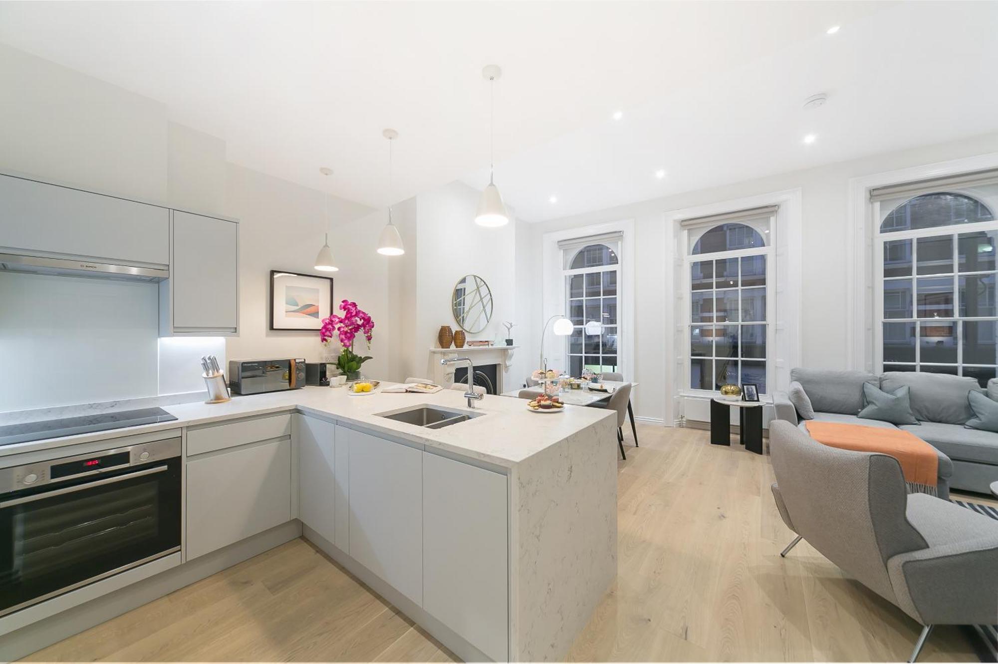 Urban Chic - Acre Apartment