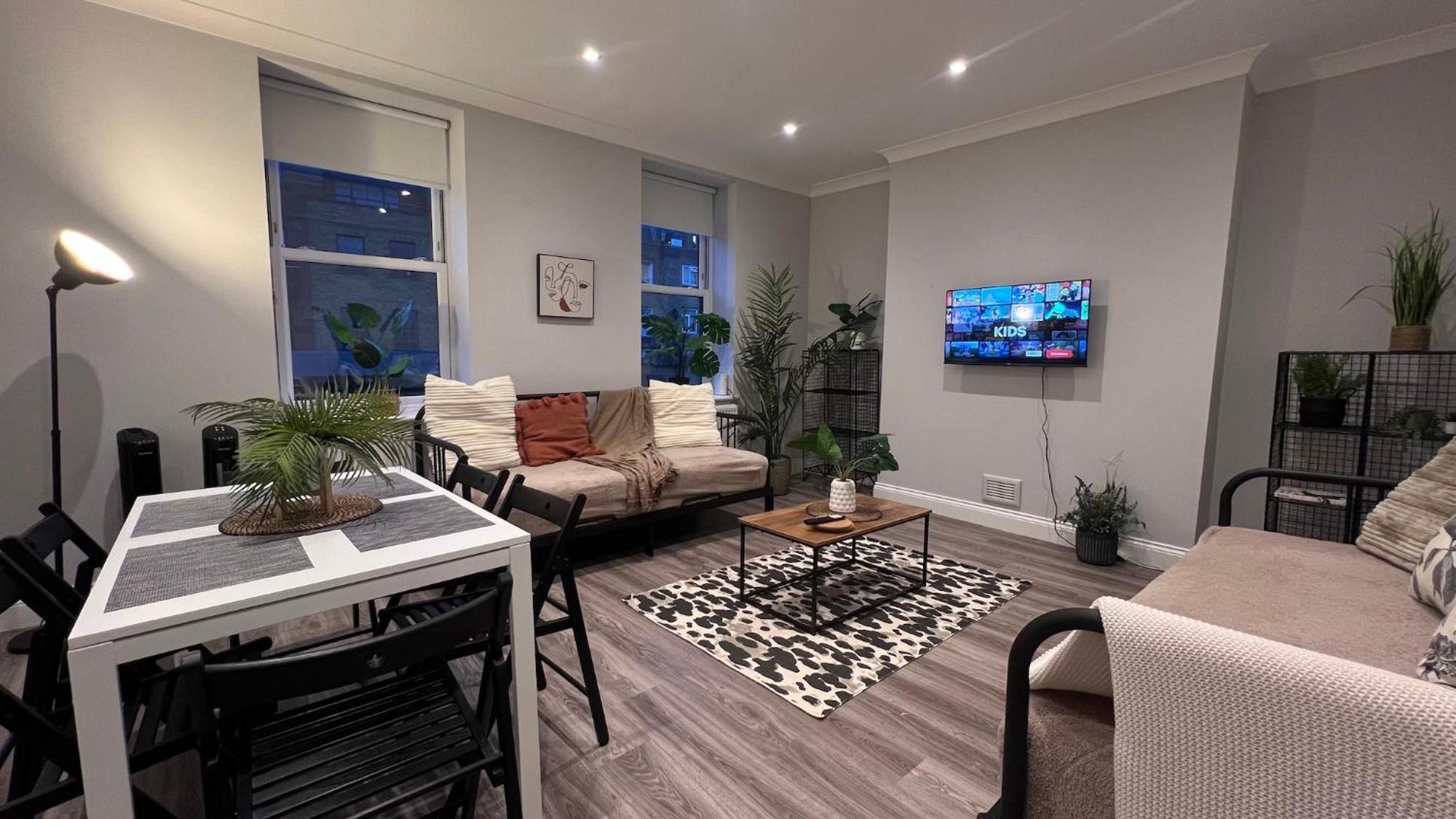 Beautiful In Camden Town Apartment