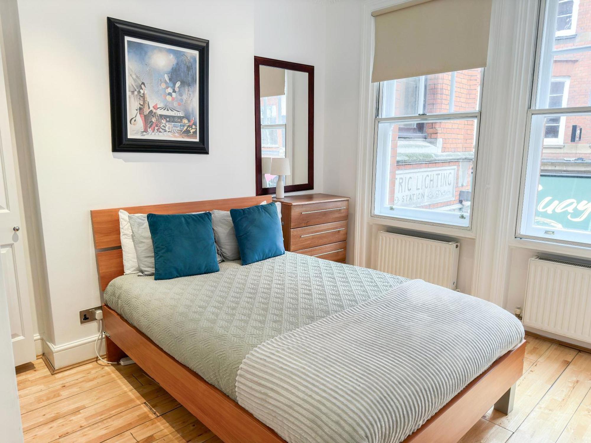 Apartamento Alluring 2-bed, 2-bath Flat On High Street Kensington, Near Kensington Palace *