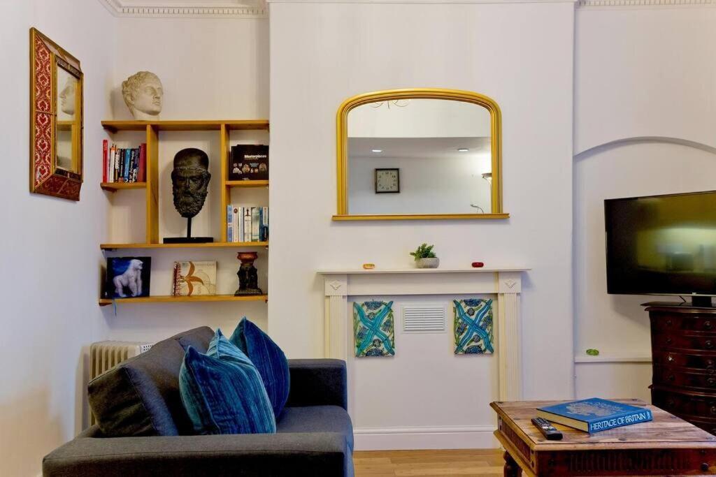 2 Bedroom Central Victoria Appartement *