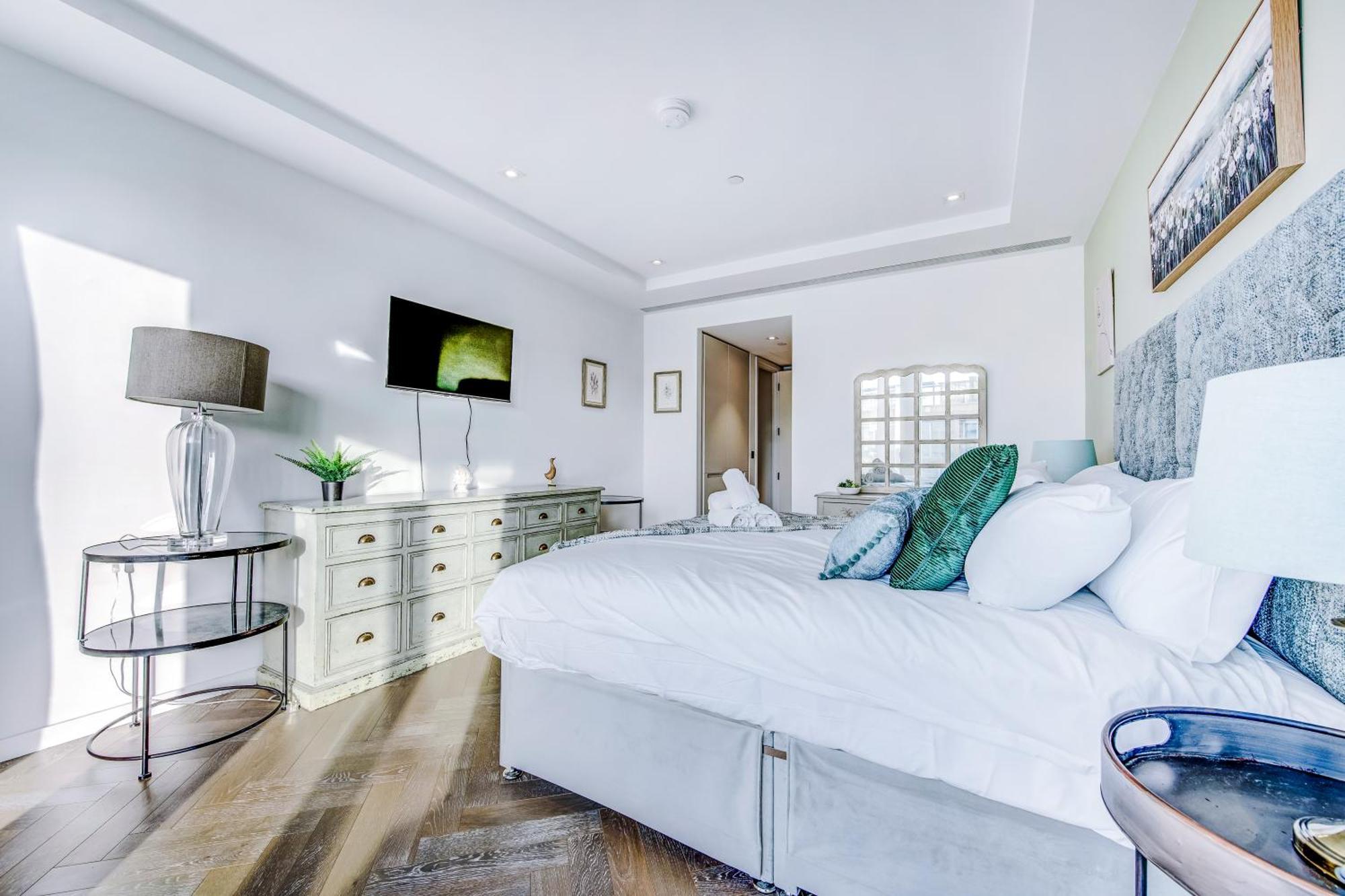 Stunning 2-bed In By 53 Degrees Property, Centre, Amazing Views! * Londres