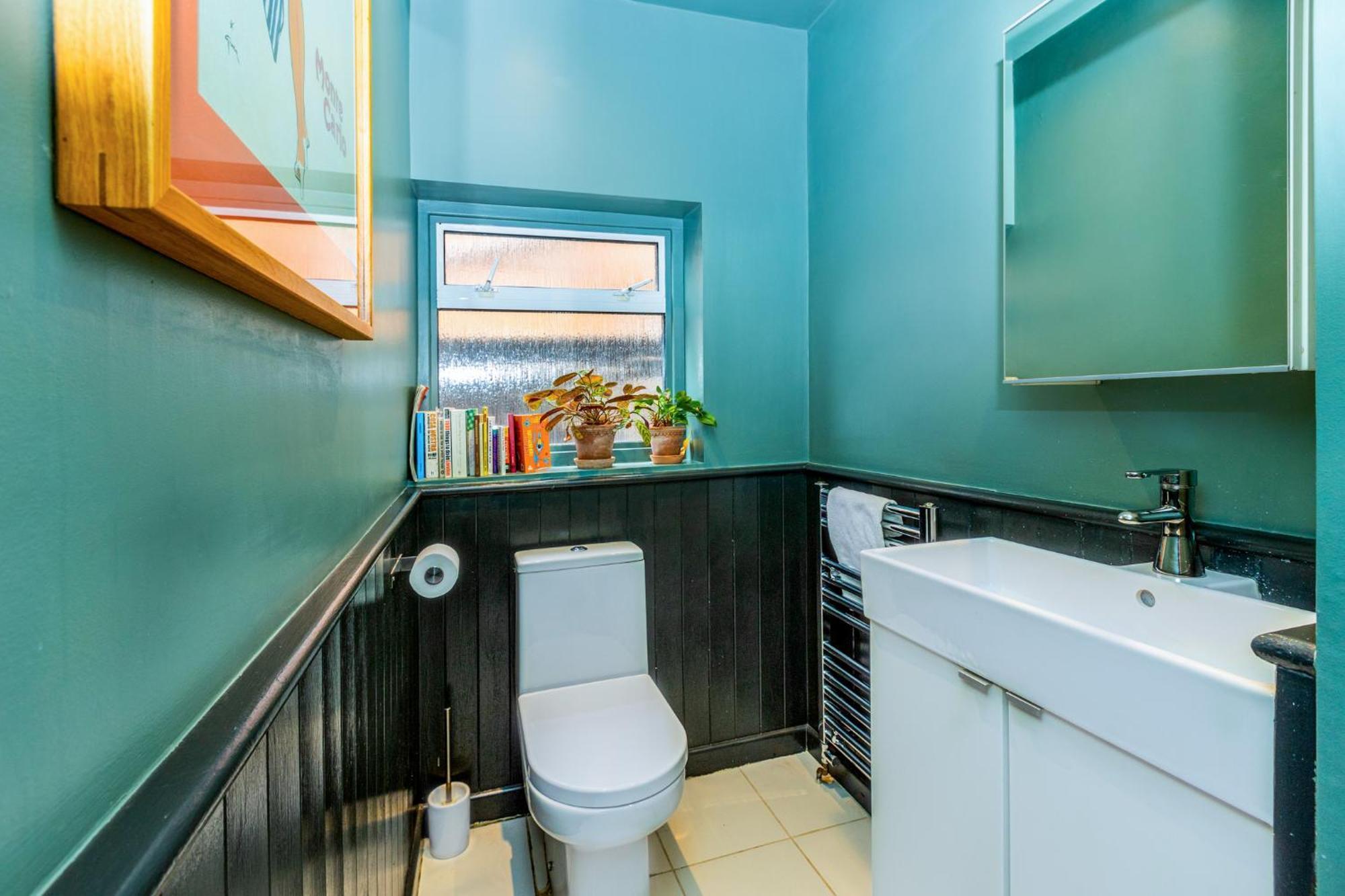 Fantastic Edwardian 3br House W Gdn, Kensal Hébergement de vacances Londres