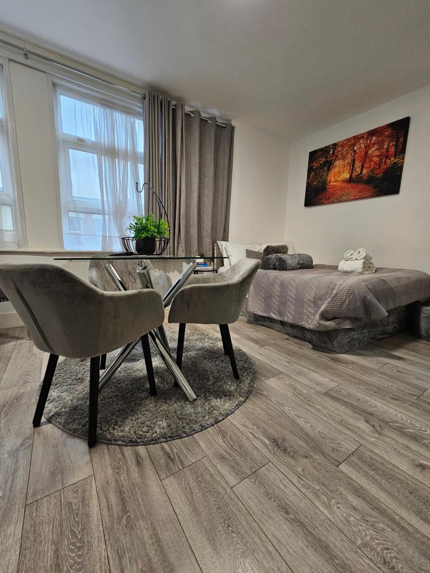 Appartement Newly Refurbished In Kensal F Londres