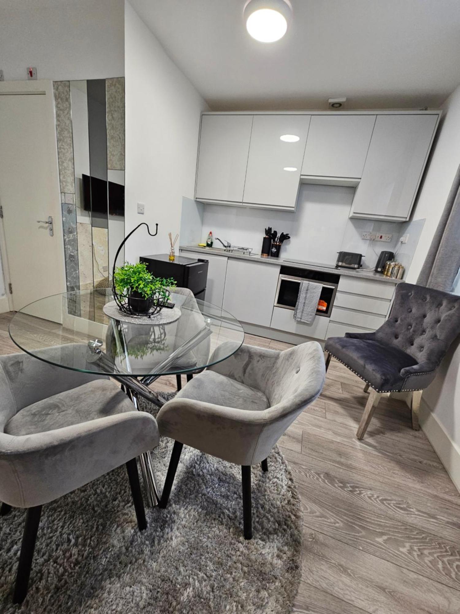 Newly Refurbished In Kensal F Appartement Londres