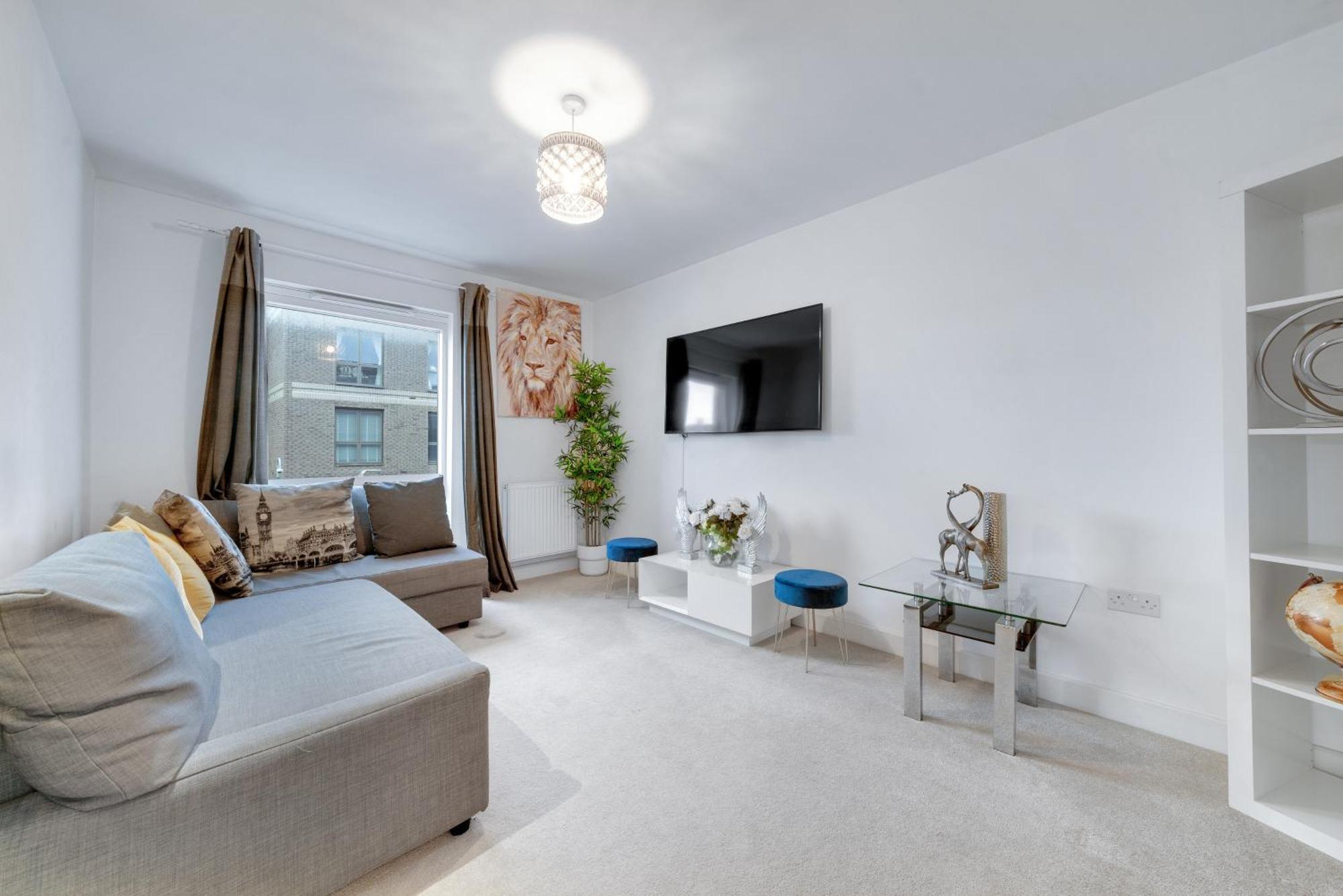 One Bedroom Serviced In Catford Close To Lewisham - Perfect For Long Stay, Business, Leisure And Relocations *