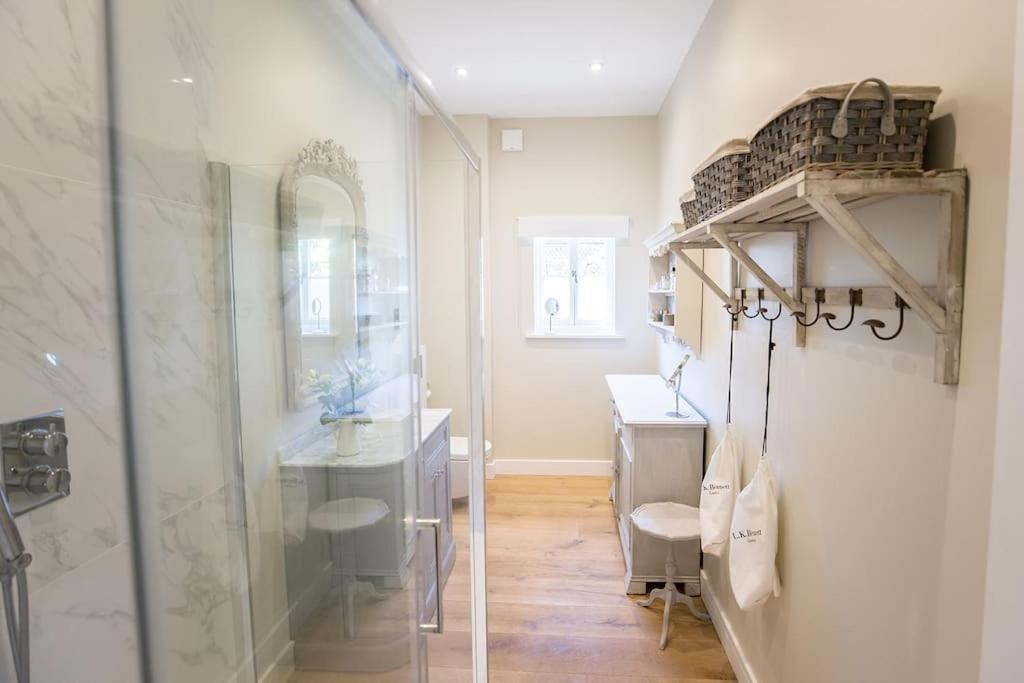 Apartment Swanky Pad In Putney London