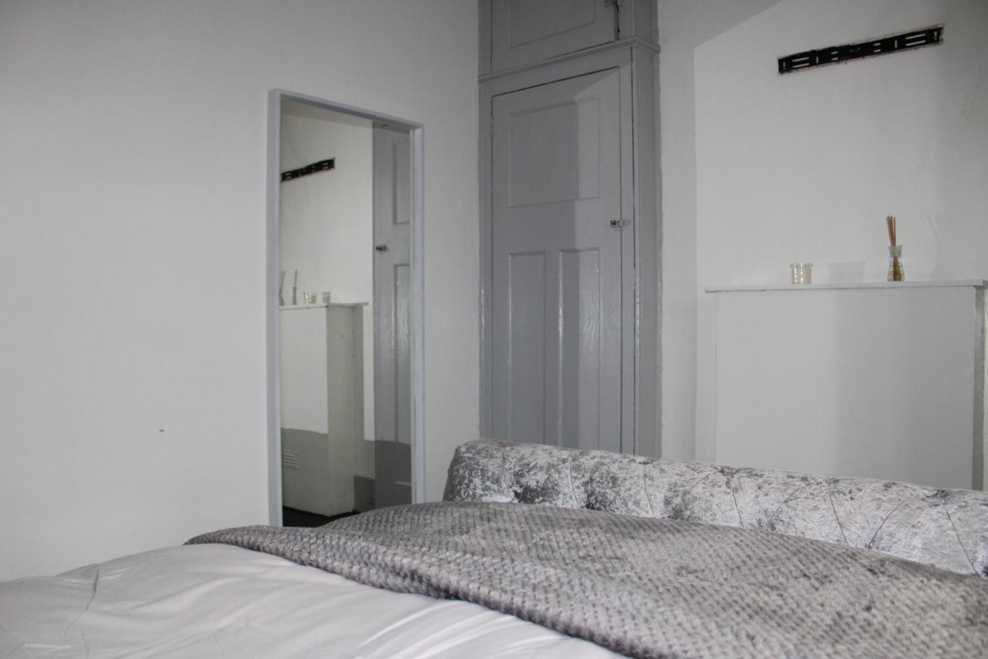 Apartment Clapham Common 3 Bed London