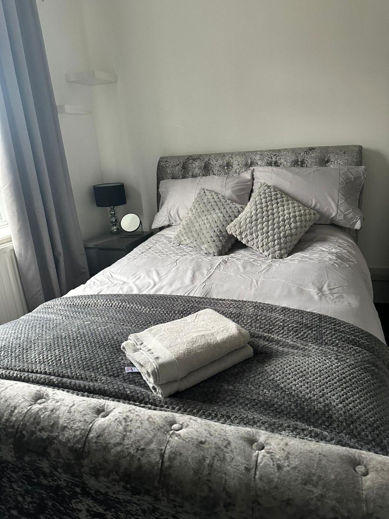 Clapham Common 3 Bed * London