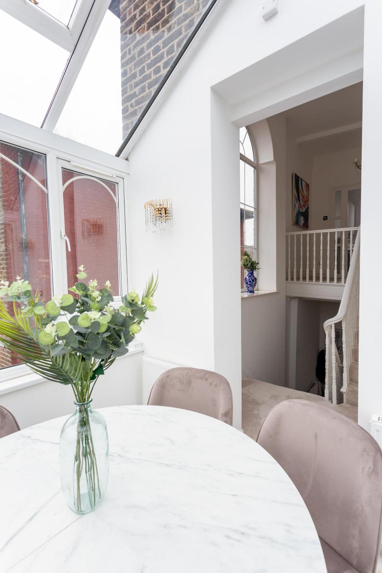Vakantiehuis Stunning Large 4 Bedroom Victorian
