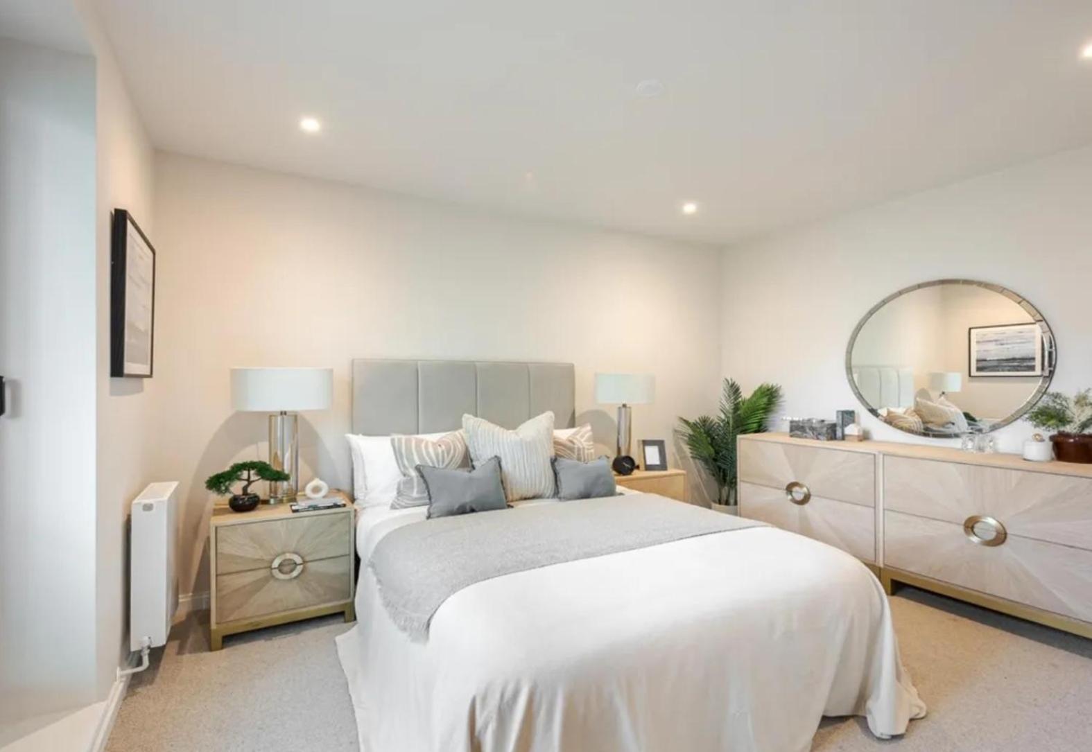 Kings Mews Elegance: City Sparrow's Premier 3-bedroom Residences * Londres