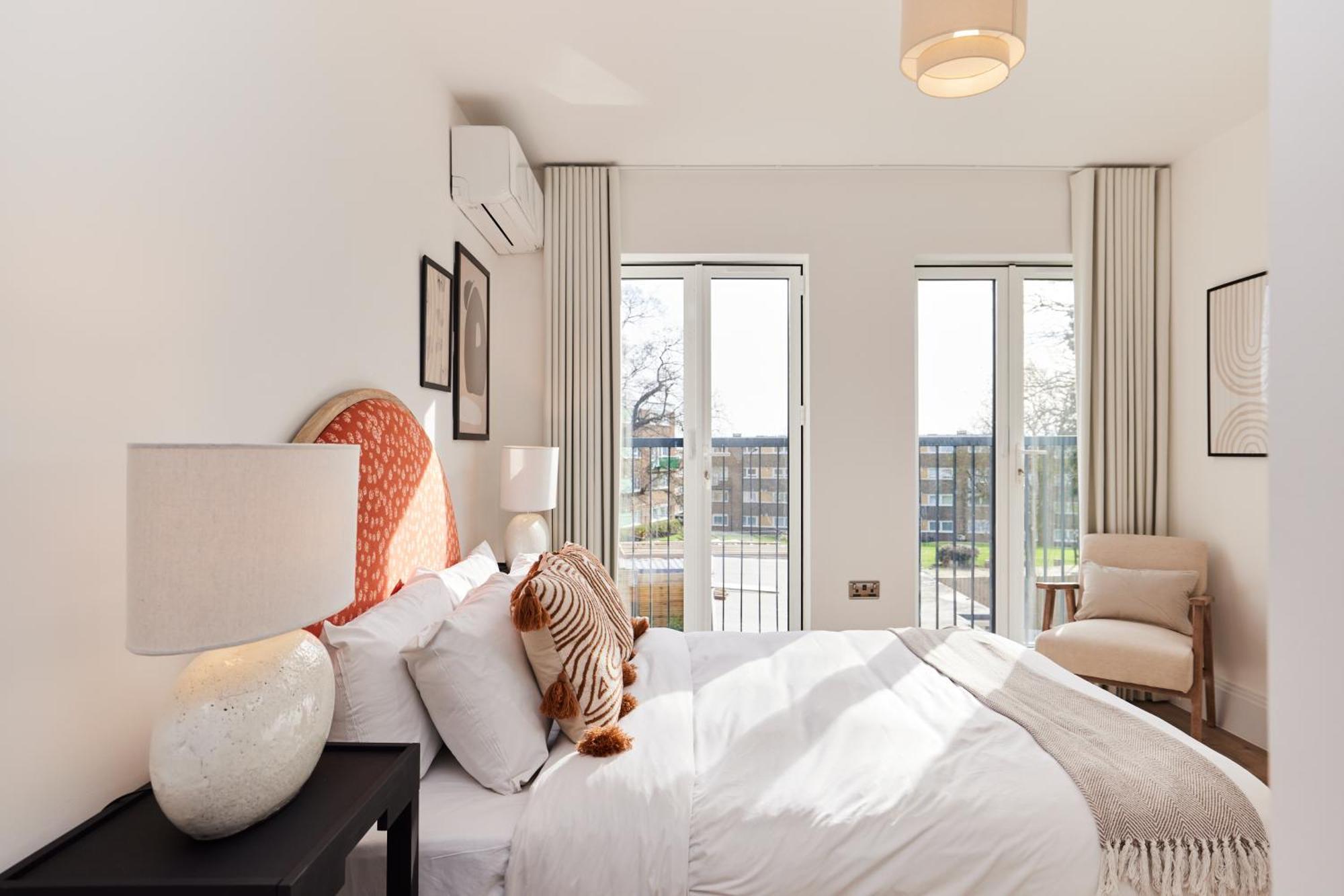 The Wembley Park Wonder - Charming 2bdr Flat With Balcony Apartment London