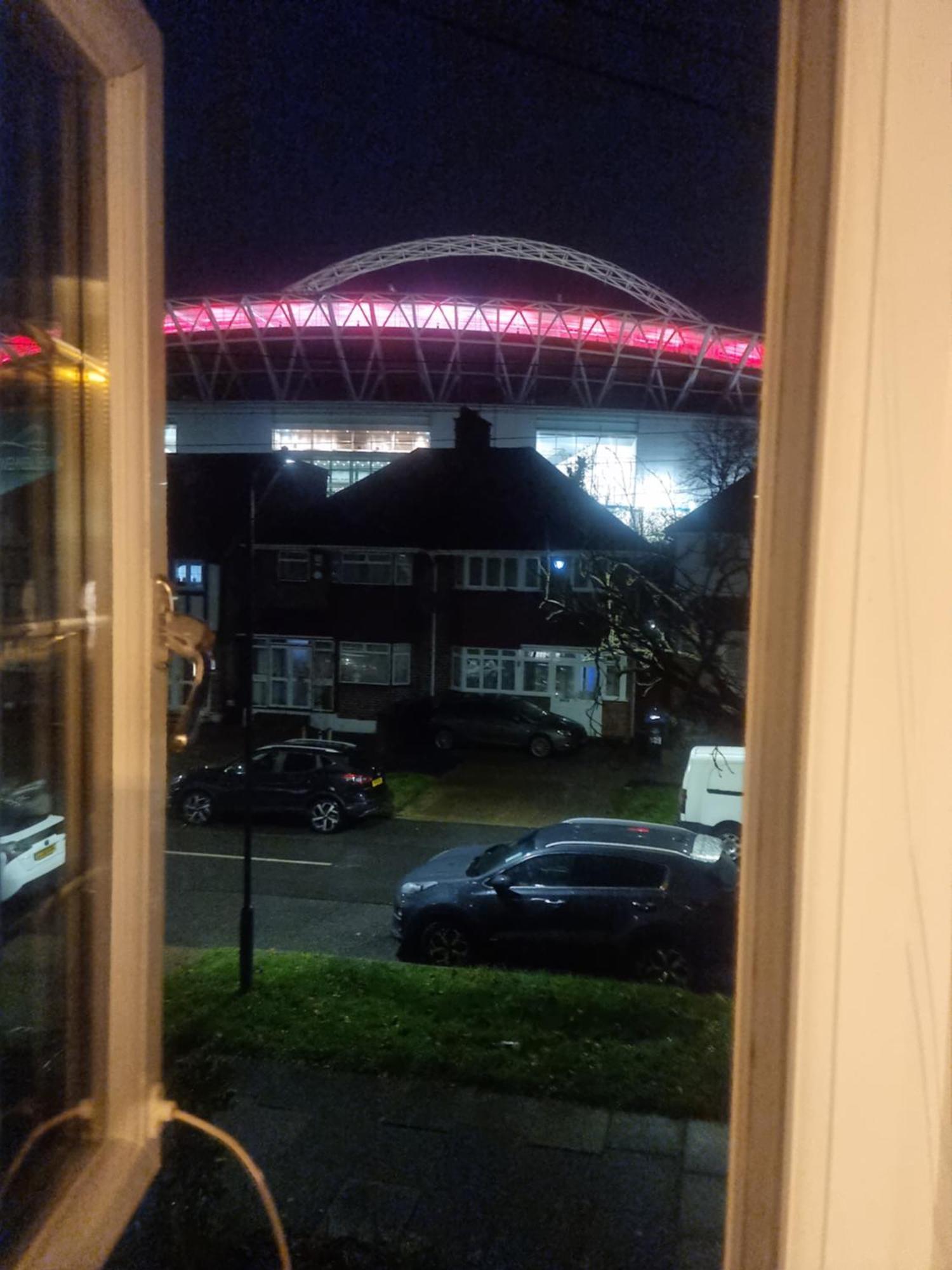 The Manor In Wembley * Londres