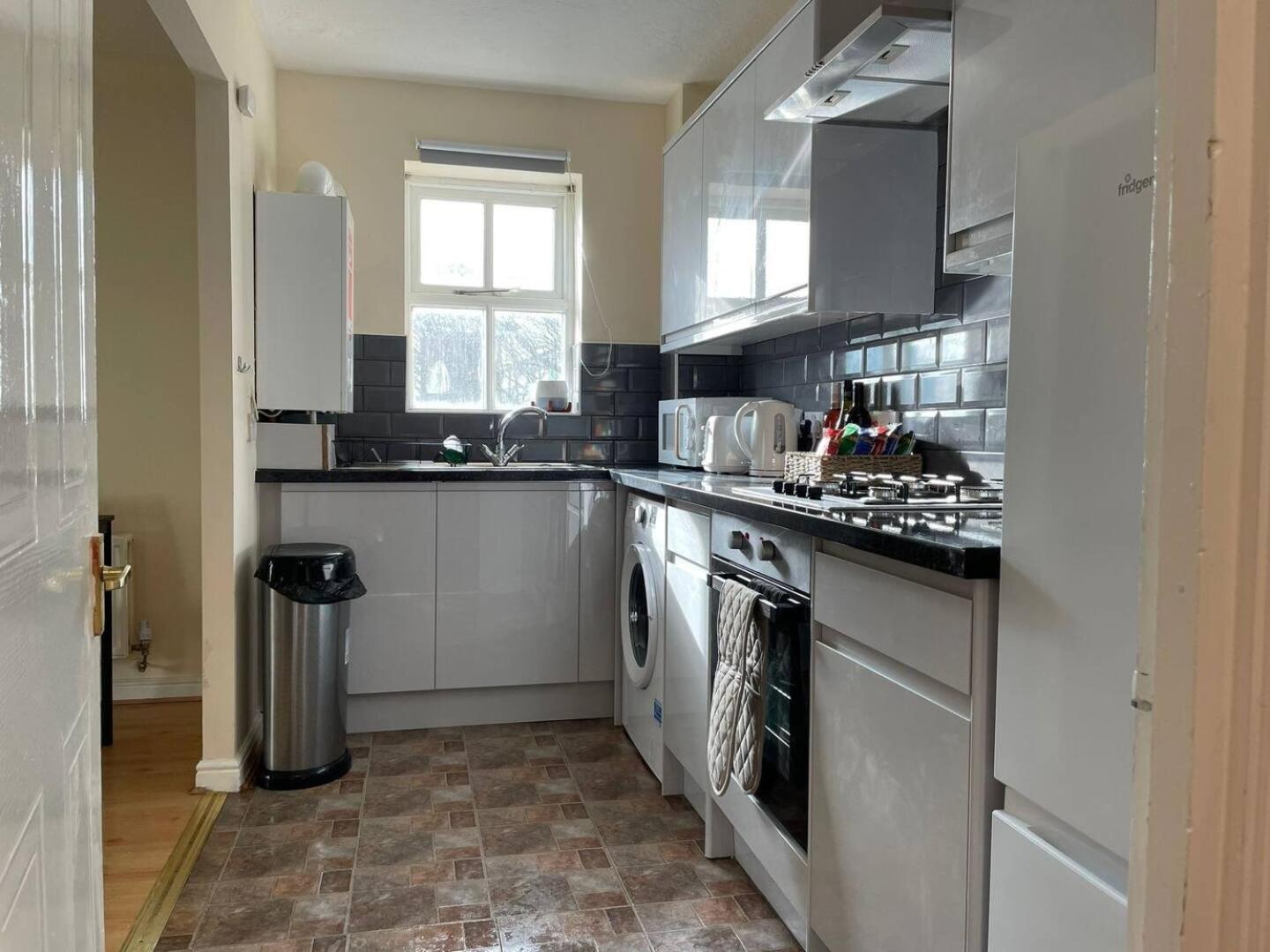 Apartamento 4min Walk Uni Of East 1br *