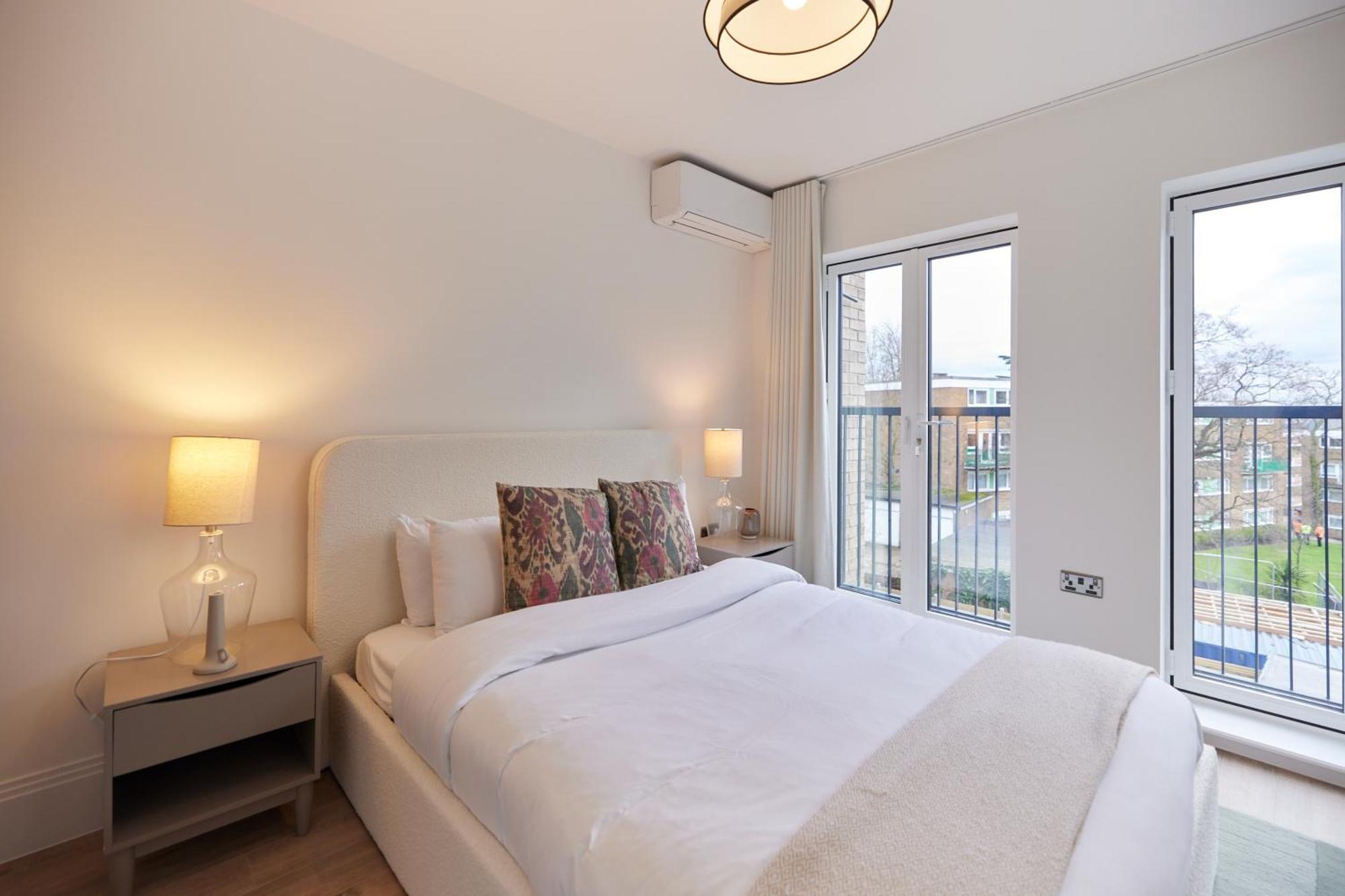 The Wembley Park Sanctuary - Stunning 2bdr Flat With Balcony * London