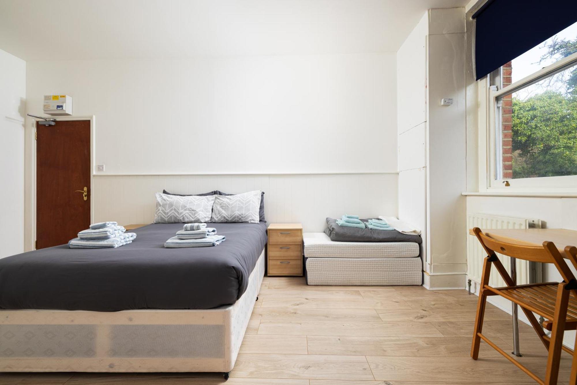 Large On Finchley Road 10 Appartement