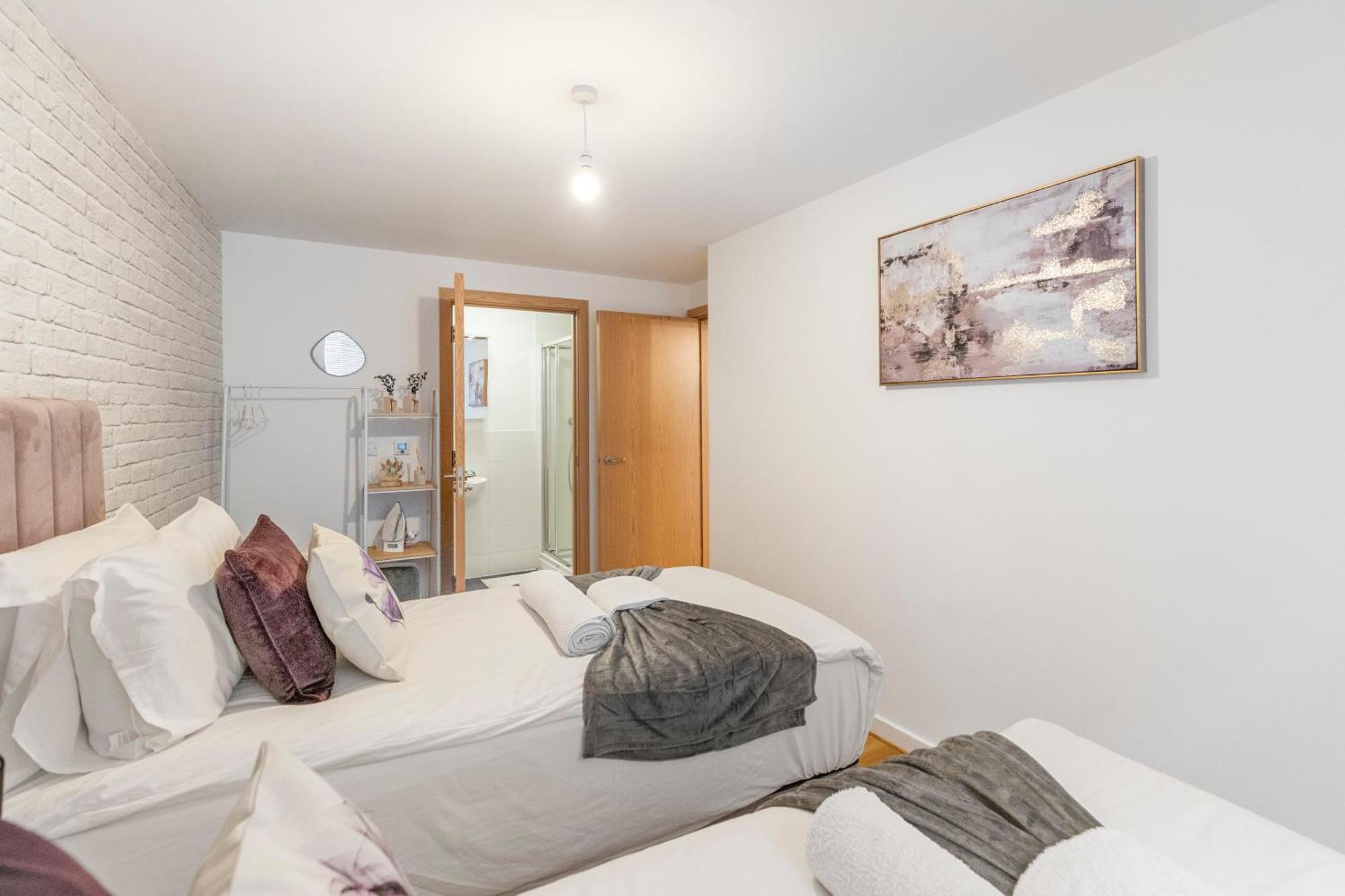 Apartment Tranquil Urban Haven London