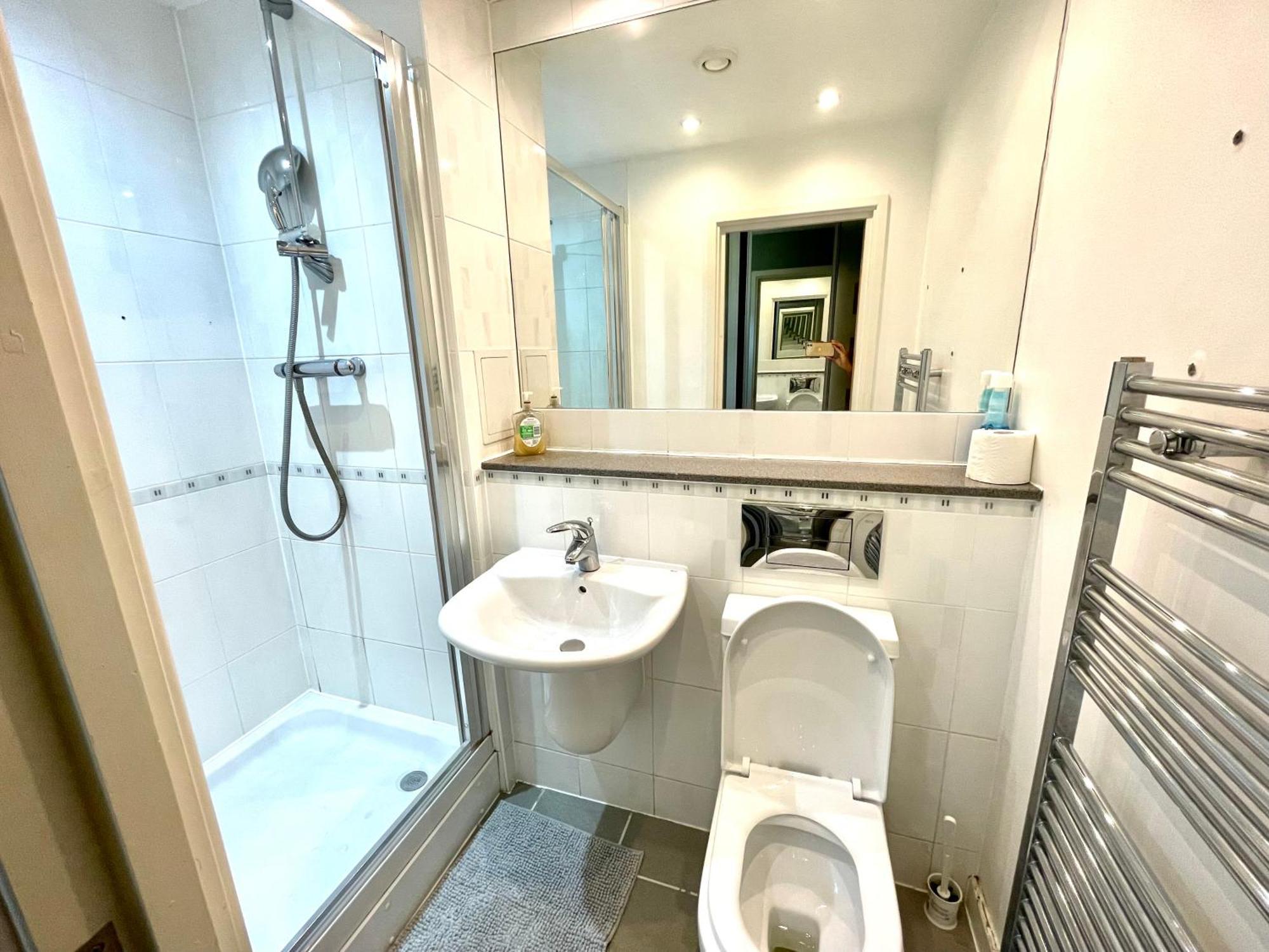 Appartement Contractors And Relocation Multiple