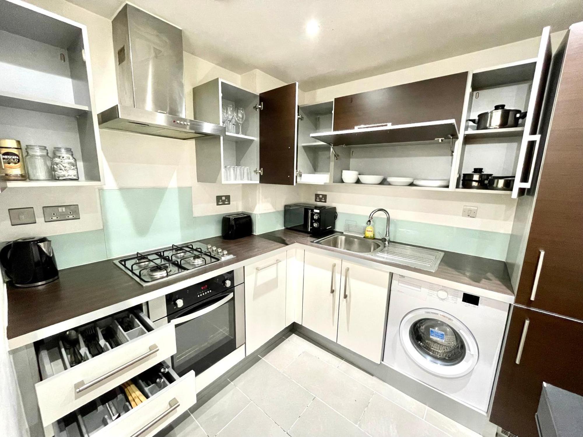 Contractors And Relocation Multiple Londres