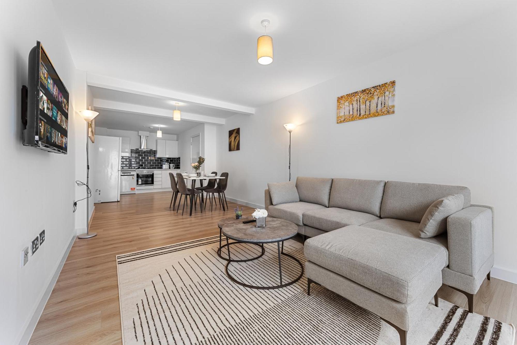 Spacious Sleep 14 1 Min From Tooting Station Mr3 * Londres