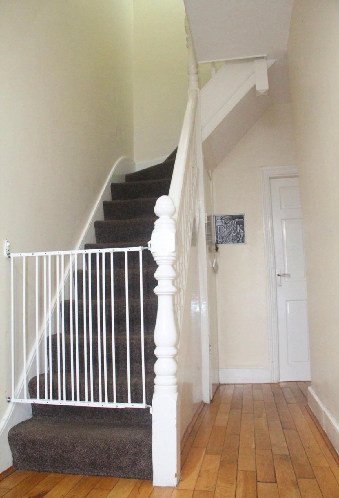 3 Bedroom House,4beds, 2 Baths Ilford ,12 Mins To Stratford Londres