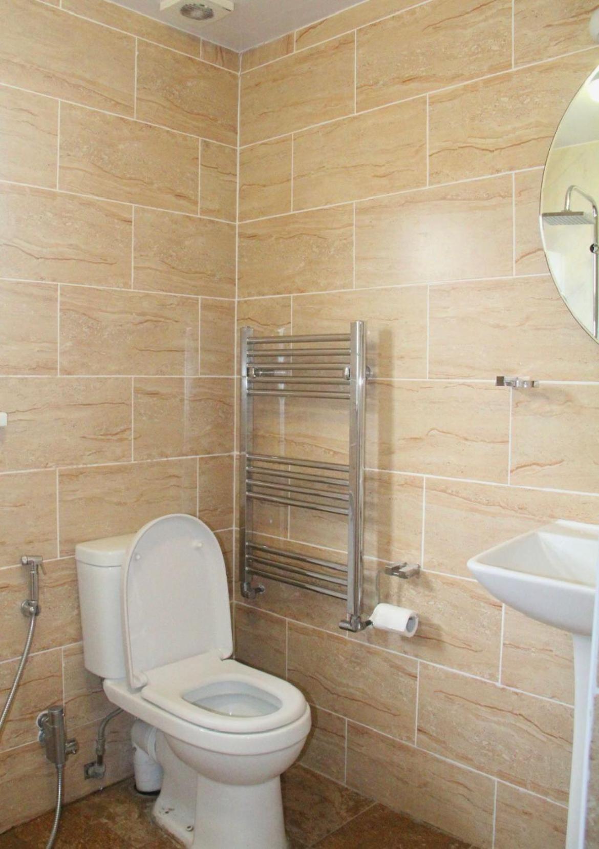 3 Bedroom House,4beds, 2 Baths Ilford ,12 Mins To Stratford Casa de Férias